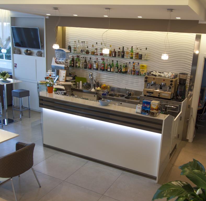 Augustus- Davanti A Noi C'e Solo Il Mare Hotel 3*